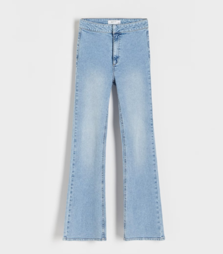 Niebieskie jeansy
