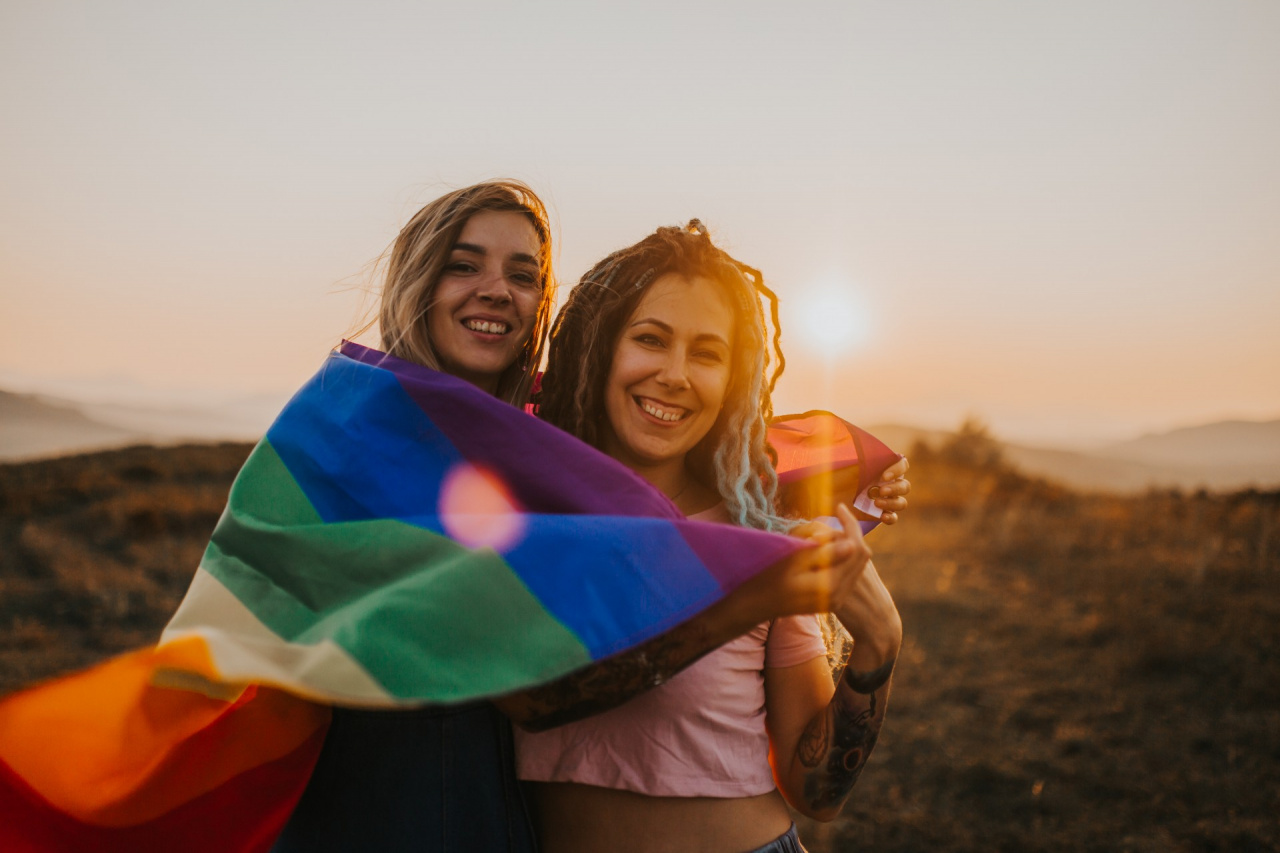 Căsătoria între persoane de același sex și parteneriatul civil trebuie recunoscute în întreaga UE – Parlamentul European adoptă o rezoluție
