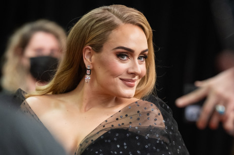 Adele i Rich Paul rozstali się? Gwiazda ucina plotki zdjęciami z ukochanym na tle nowego domu za 58 milionów dolarów