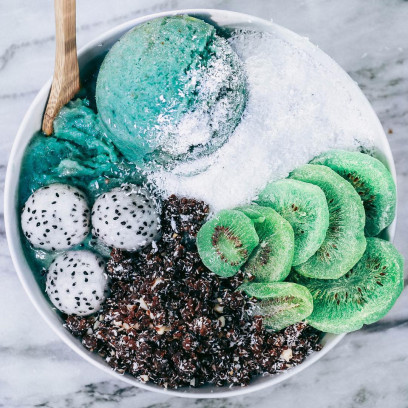 Lina Saber robi wegańskie lody, które podbijają Instagram / @bysaber Instagram