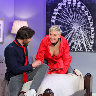 Ellen DeGeneres i Jamie Dornan odgrywają sceny z "Ciemniejszej strony Grey'a"