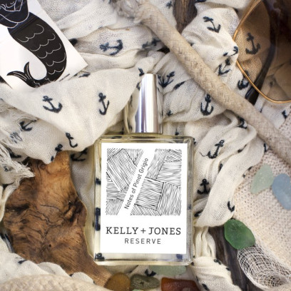 Perfumy o zapachu wina marki Kelly + Jones