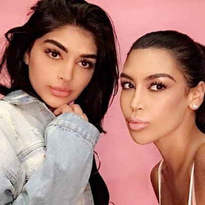 Te siostry wyglądają dokładnie tak, jak Kim Kardashian i Kylie Jenner