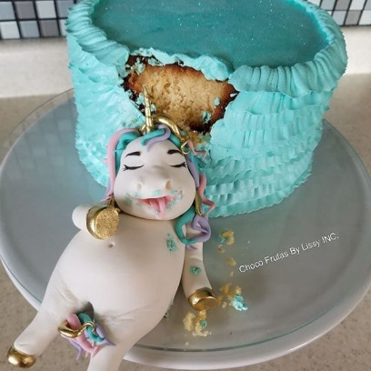 Ten tort z grubym jednorożcem to najlepsza rzecz, jaką dzisiaj zobaczycie!