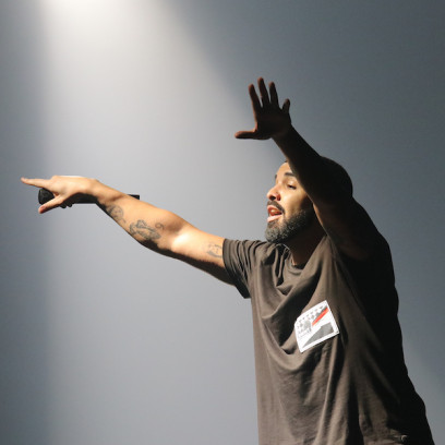 Drake nagrał nowy teledysk, w którym wystąpiło wiele znanych kobiet