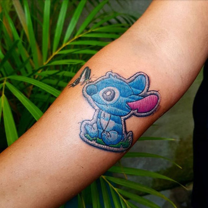 Haftowane tatuaże – kolorowe wzory, które są hitem na Instagramie!