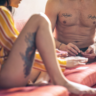 Gry erotyczne dla młodych par, czyli jak urozmaicić swój związek – top 5 najlepszych planszówek