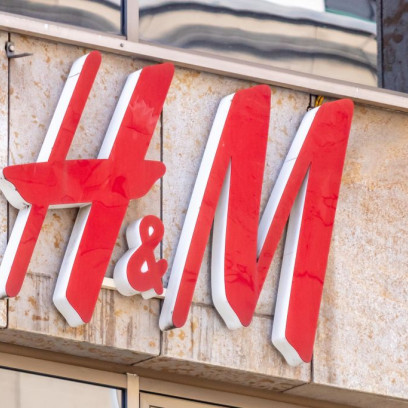 H&M otwiera wybrane sklepy stacjonarne! Znamy ich adresy i godziny otwarcia