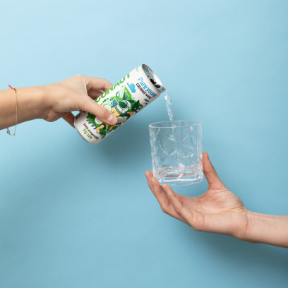 7 sygnałów, że pijesz za mało wody. Jak to zmienić?