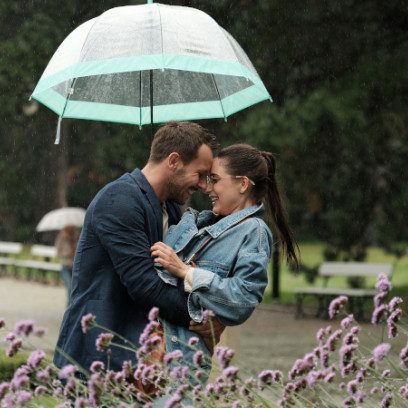 „Miłość do kwadratu”, czyli Netflix zapowiada pierwszą komedię romantyczną! O czym będzie?