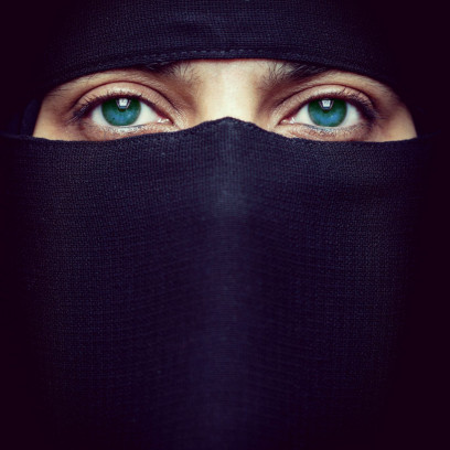 Afganistan: talibowie nakazali kobietom zakrywać twarz i całe ciało