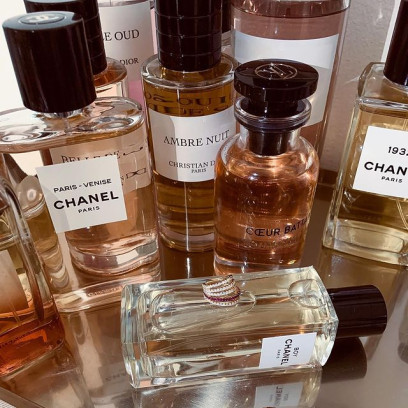 Tańsze odpowiedniki drogich perfum? Te 4 zapachy to dowód na to, że nie trzeba wydawać majątku, by pachnieć jak milion dolarów