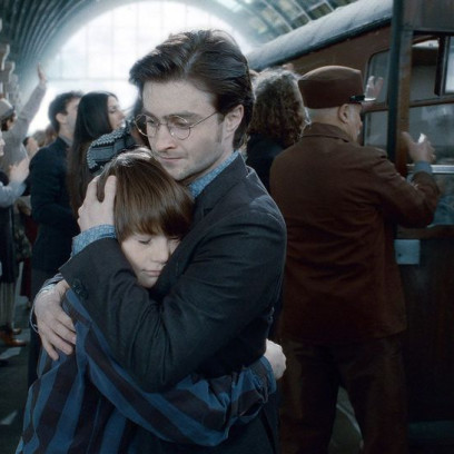 Syn Harry'ego Pottera ma dziś 24 lata! Bardzo się zmienił od czasu występu w kultowym filmie?