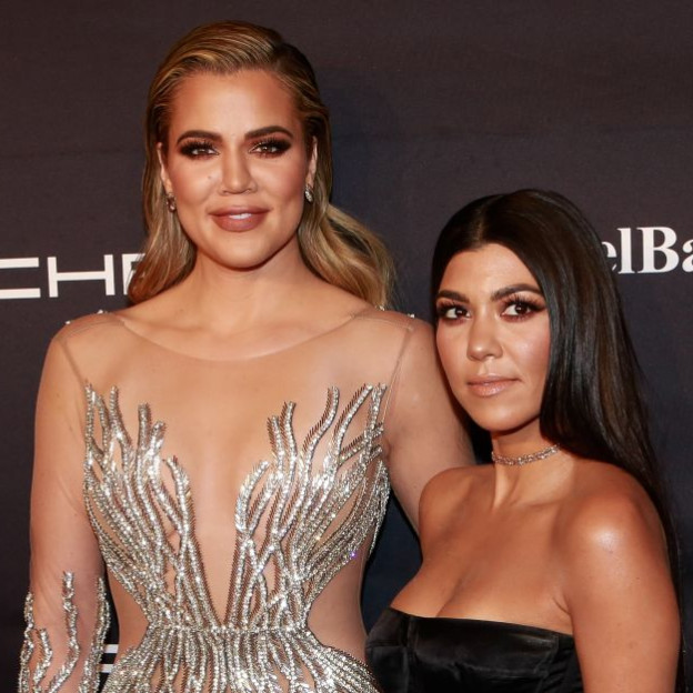 met-gala-2019-wiemy-dlaczego-khloe-kardashian-nie-otrzymala-zaproszenia-na-met-ball-kourtney-kardashian-zrezygnowala-z-gali-zeby-wesprzec-siostre