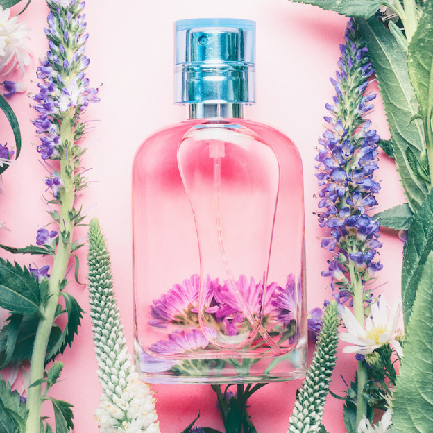 najpiekniejsze-perfumy-kwiatowe-czyli-7-zapachow-idealnych-na-wiosne_1