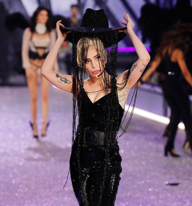 Lady Gaga na pokazie Victoria's Secret