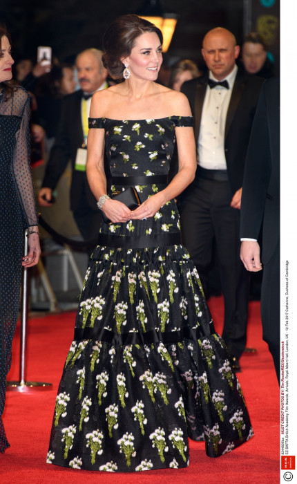 BAFTA 2017: Księżna Kate w sukni Alexander McQueen