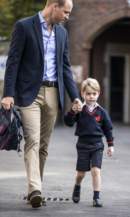 Książę William odprowadza małego George'a do szkoły