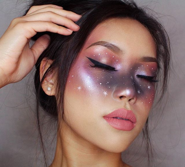 Space makeup to prawdziwy hit na Instagramie