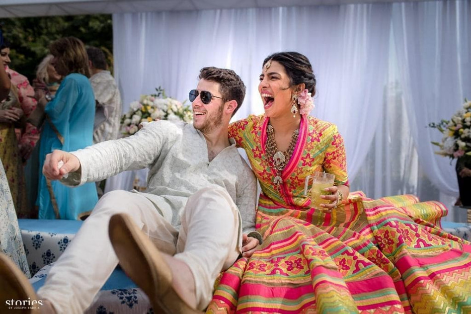 Priyanka Chopra i Nick Jonas są małżeństwem. Zobaczcie suknię ślubną panny młodej!