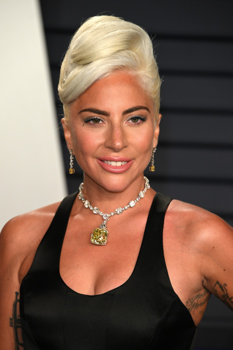 Modne fryzury 2019: Lady Gaga