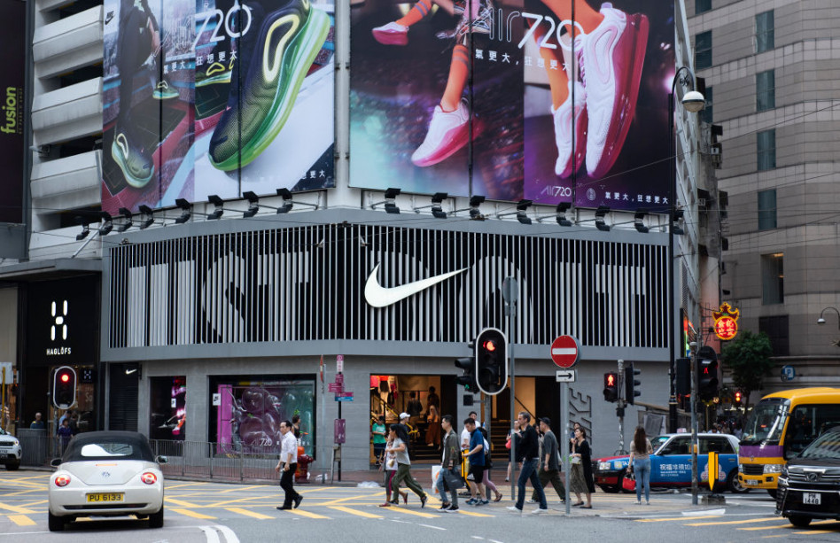 Flagowy sklep Nike stworzył manekiny w wersji plus size!