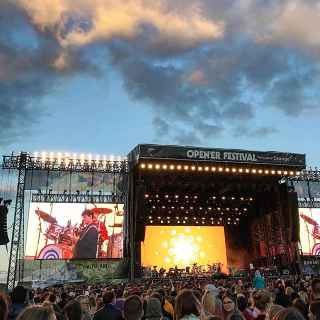 Open’er Festival 2019: dzień 1. za nami! Na scenie Travis Scott, Vampire Weekend i obsada „Stranger Things”