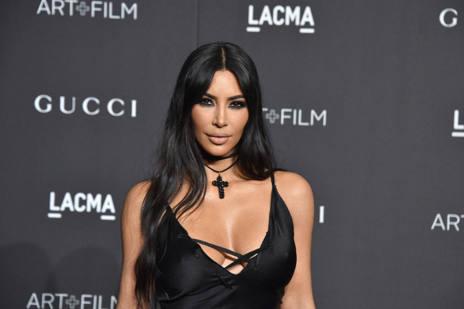 Kim Kardashian stworzyła markę odzieżową, która promuje różnorodność wśród kobiet! Rzeczy od Kimono Solutionwear potrzebuje każda z nas