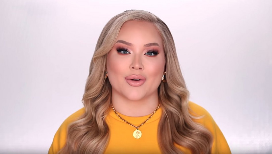 Jedna z najpopularniejszych beauty youtuberek wyznała, że jest transseksualna