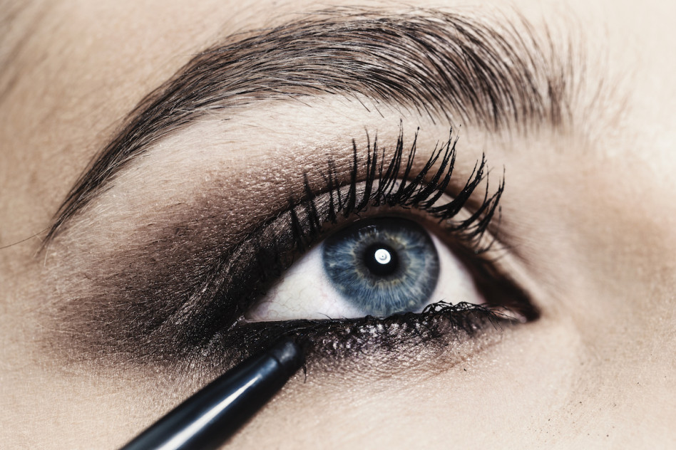 Makijaż powiększający oczy: otworz oko w 3 prostych krokach!