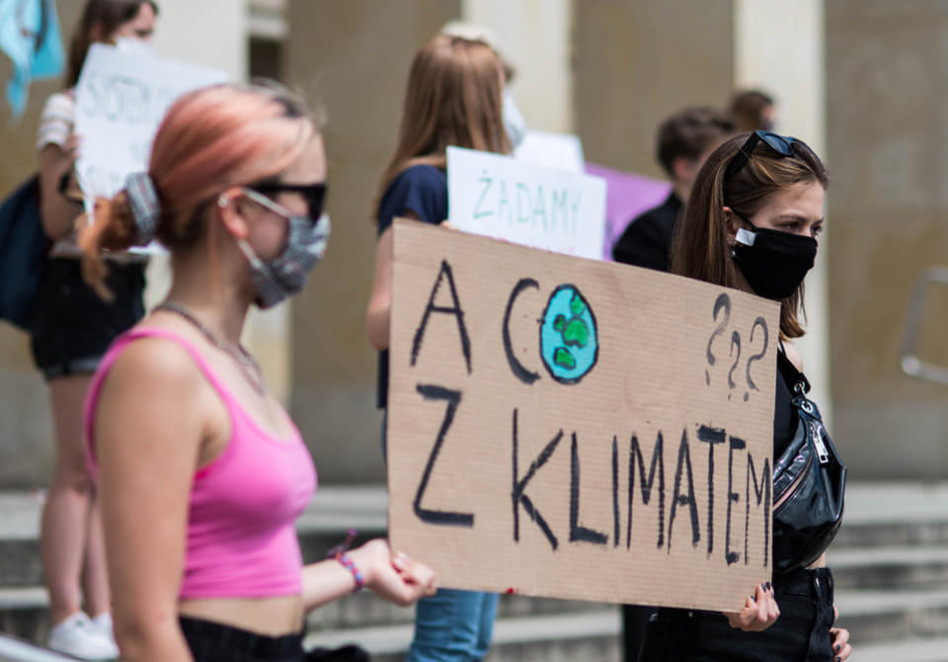 Aktywiści z Młodzieżowego Strajku Klimatycznego poniżani i atakowani na wiecach Andrzeja Dudy. Doszło też do przemocy na tle seksualnym