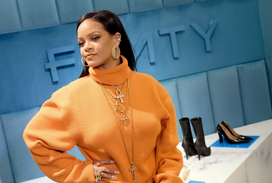 Rihanna stworzyła markę z kosmetykami do pielęgnacji! Co znajdziemy w ofercie Fenty Skin i kiedy produkty trafią do sprzedaży?
