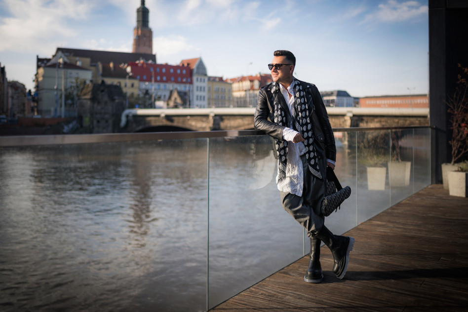 #modanawroclaw, czyli influencer @Lukebook.pl w stylowej sesji zachęca do odwiedzin Wrocławia