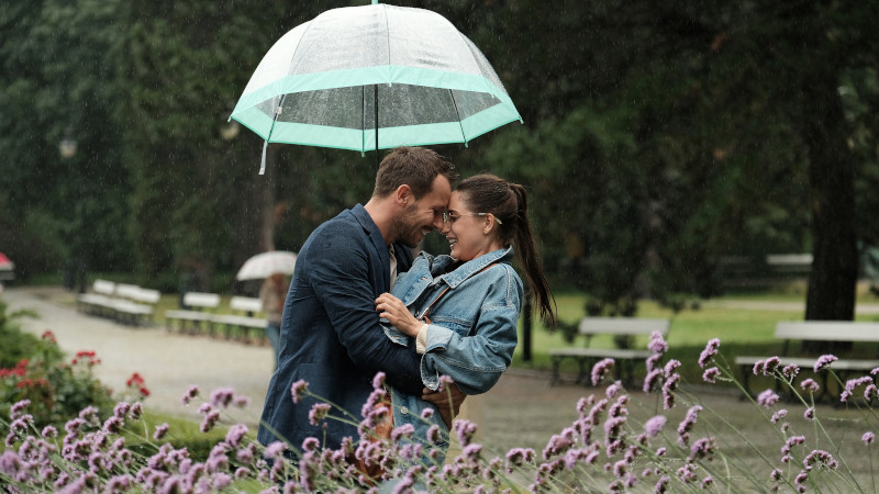 „Miłość do kwadratu”, czyli Netflix zapowiada pierwszą komedię romantyczną! O czym będzie?