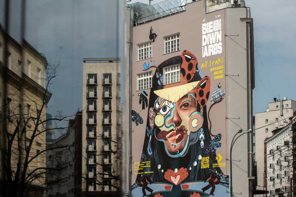Mural Barrakuz na Brackiej w Warszawie