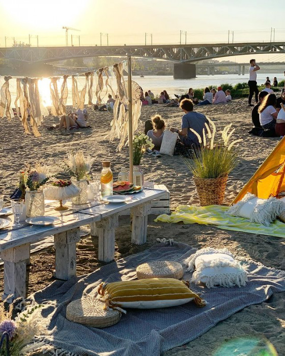 Marzysz o pikniku rodem z Instagrama lub Pinteresta? Stacja Piknik właśnie taki zorganizuje i to w wybranym przez ciebie miejscu!