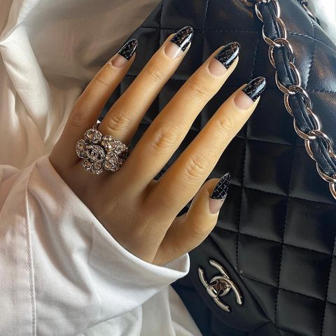 Pikowane paznokcie à la Chanel – wykonaj je sama krok po kroku