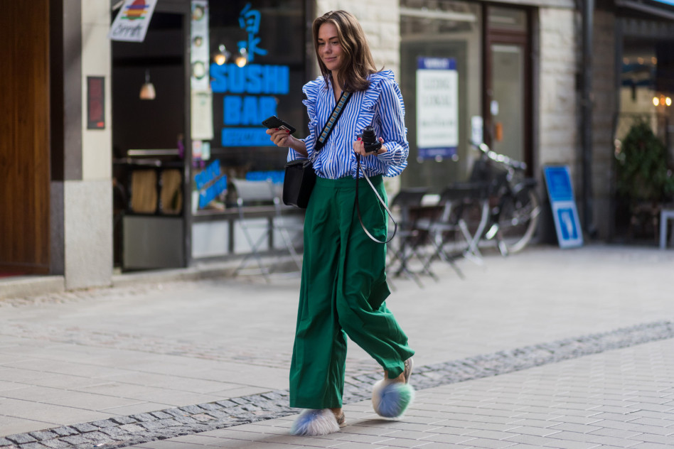 Kontrowersyjny trend ze Sztokholmu robi się coraz popularniejszy także na polskich ulicach. Założyłybyście takie buty na lato?