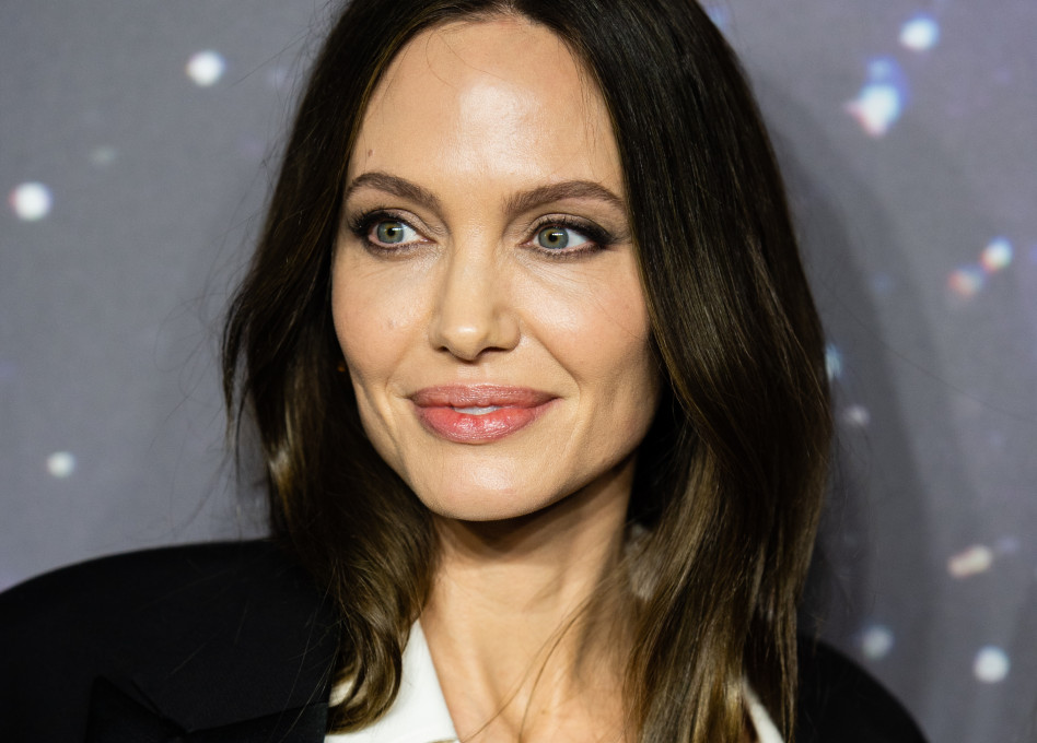 Angelina Jolie poleciała do Ukrainy! Podczas wizyty we Lwowie aktorka musiała ewakuować się do schronu