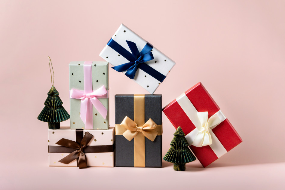 Jak zapakować prezent na święta Bożego Narodzenia? Proste, eleganckie i oryginalne propozycje