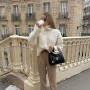 Paryski szyk w 5 elementach garderoby. Francuzki noszą je w każdym sezonie i nic nie wskazuje, żeby coś miało się zmienić