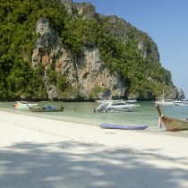 Władze Tajlandii zamkną czasowo plażę na wyspie Phi Phi Leh.