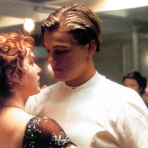 „Titanic” miał zakończyć się inaczej! Ujawniono wyciętą scenę finałową kultowego filmu!