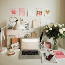 Pomysły na stylowo urządzone biurka z Instagrama