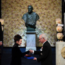 Olga Tokarczuk odebrała Nagrodę Nobla