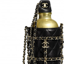 Chanel Flask Bag, ok. 22 170 złotych
