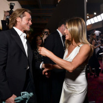 Brad Pitt i Jennifer Aniston podczas SAG Awards 2020