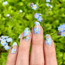 Kwiatowe paznokcie - najpiękniejsze inspiracje