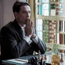 Marcin Dorociński zagrał w nowym serialu Netflixa „Gambit królowej”