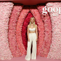 Gwyneth Paltrow w ramach marki Goop wypuściła na walentynki dwustronny wibrator